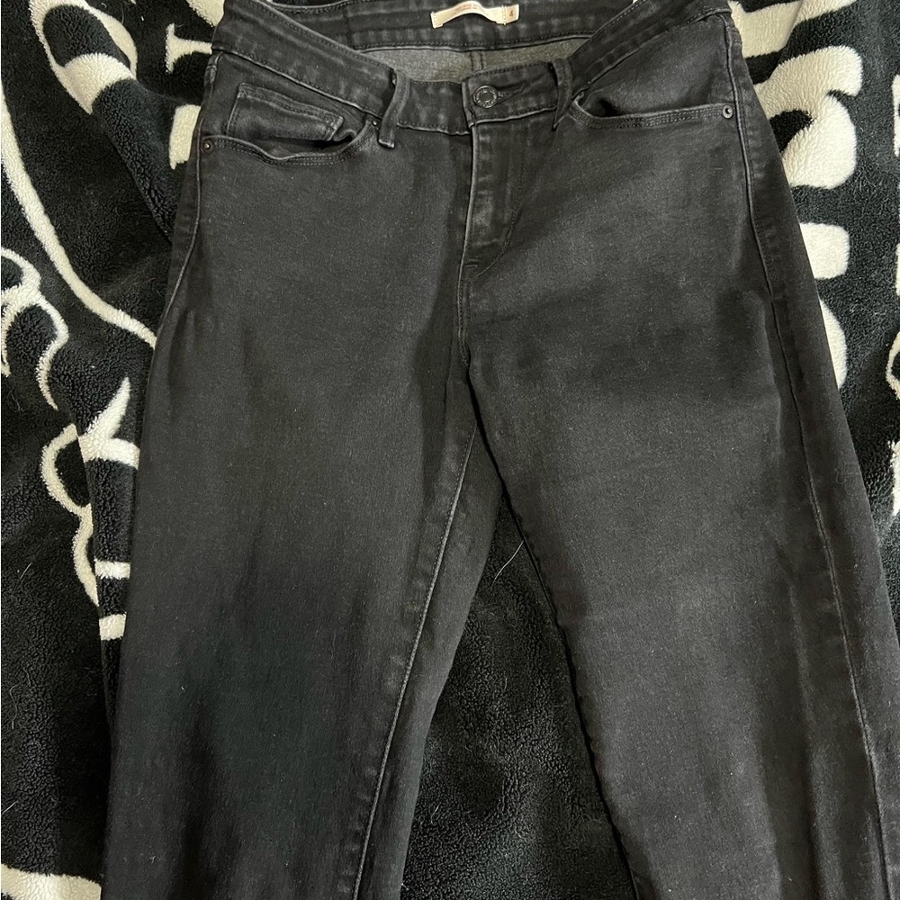 Levi’s black jeans